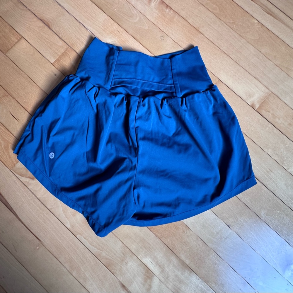HALARA Black Shorts - Picture 2 of 4